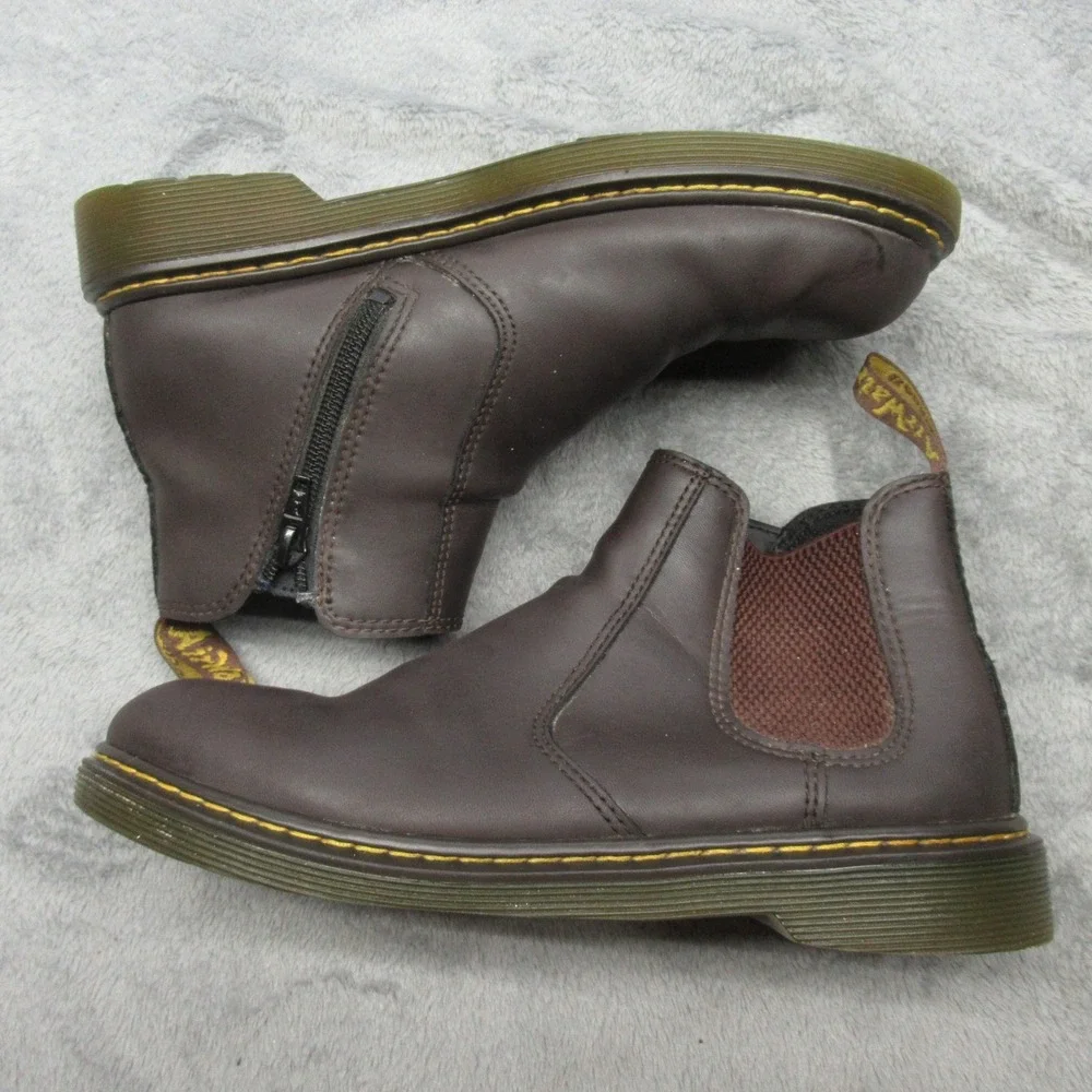 Dr. Martens item has